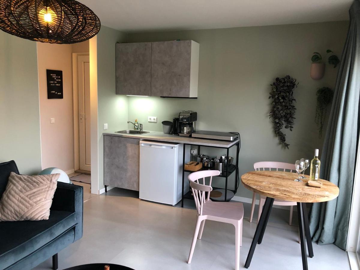 B&B Snurk Stiens, Fijn Verblijf Aan Open Vaarwater Zewnętrze zdjęcie